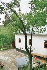 Cum a descoperit liniştea mânăstirii, monahul Caliopi, iconar la Schitul Orlat din Mărginimea Sibiului