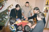 Pe urmele Crăciunului românesc - Cu Moş Ajunul, la trei comunităţi ortodoxe din Occident