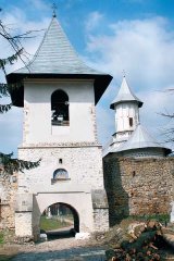 In Muntii Neamtului, la Manastirea Tazlau